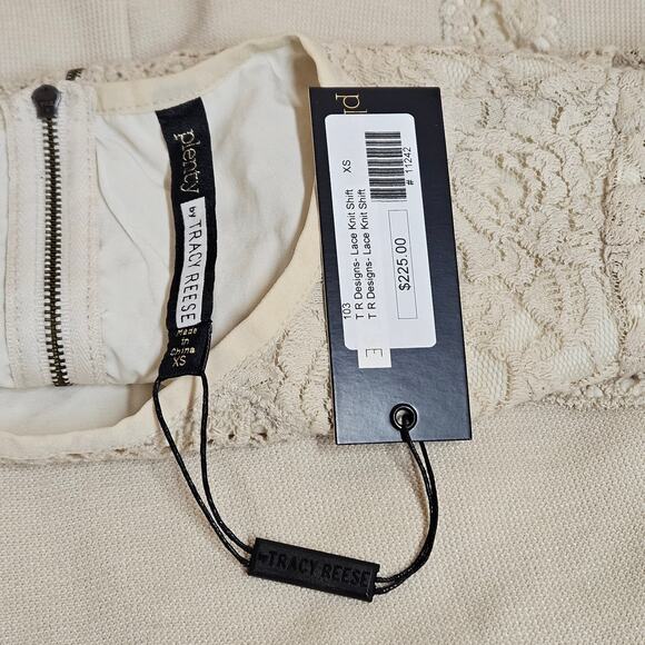 NWT Plenty By Tracy Reese Beige Knit Crochet Overlay Shift‎ Dress Size XS - Picture 6 of 9